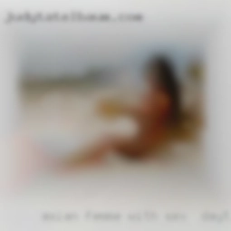 Asian sex in Dayton Femme with long sexy legs.