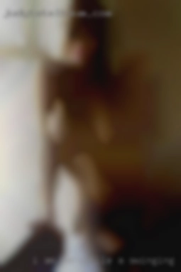 I am a swinging couple versatile  and into all oral.