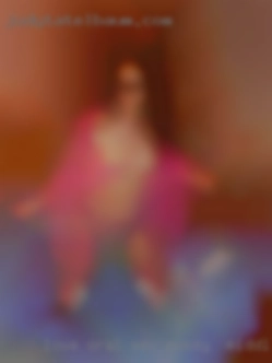 Love pussy in Middletown oral sex with men and women.