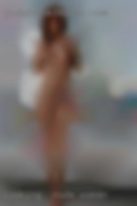 Looking nude woman  for a travel partner.